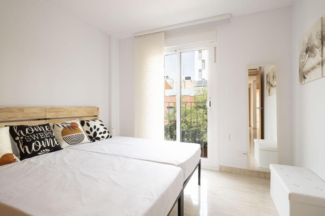 הוספיטלט דה יוברגאט Centric Apartment Gran Via Fira Montjuic מראה חיצוני תמונה
